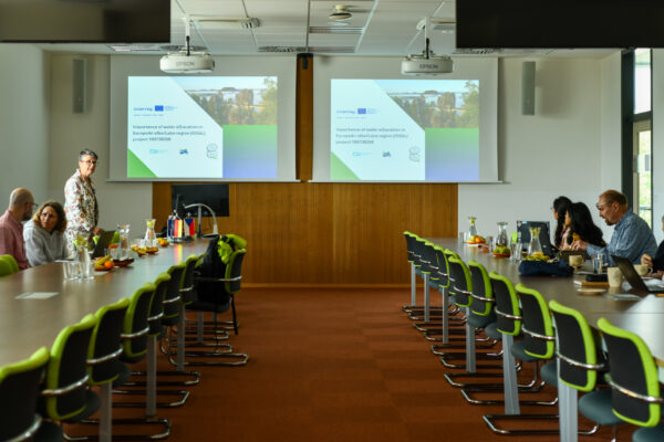 2025_6_Ideal_kickoff_low-4